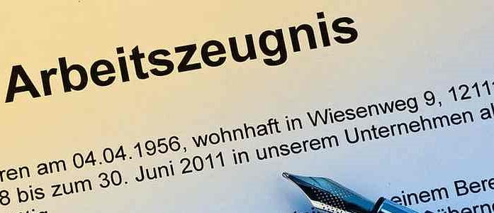 Arbeitszeugnis erstellen lassen
