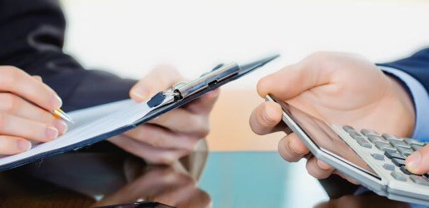 Nachlasswert ermitteln & berechnen für Erbschein, Steuer & Pflichtteil: So geht's