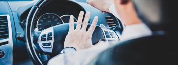 Nötigung im Straßenverkehr: Beispiele, Folgen & Handlungsoptionen