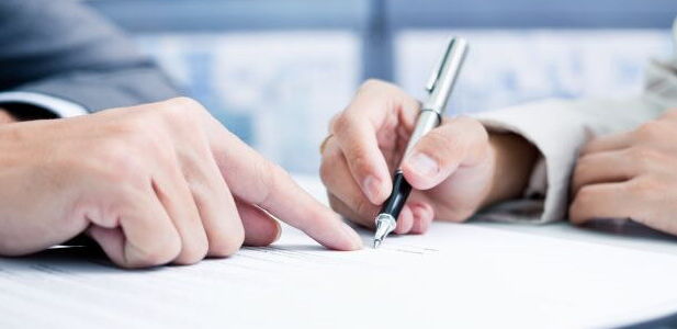 Pflichtteil einfordern: 4 Voraussetzungen erfüllen & Geld bekommen