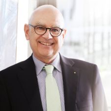 Dr. Werner Schniewind