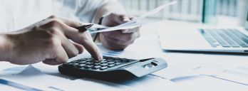 Anwaltskostenrechner 2024: Was kostet ein Anwalt?