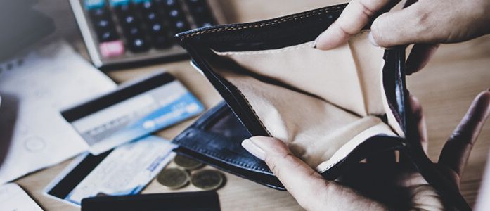 Ein Kunde zahlt nicht: Inkasso oder Anwalt beauftragen?