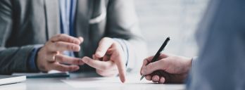 Haus überschreiben: Kosten, Ablauf, Fristen & Co.