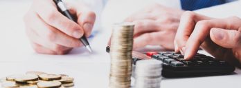 Anwaltskosten Arbeitsrecht 2024: Kosten richtig berechnen & reduzieren