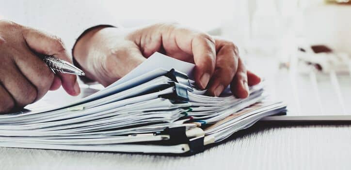 Akteneinsicht im Verwaltungs­verfahren: So setzen Sie Ihr Recht durch