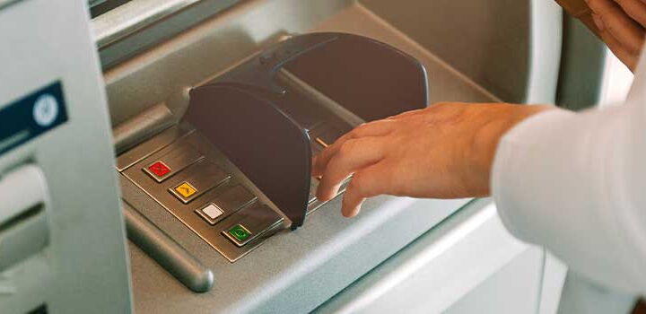 Geld falsch überwiesen: Wie fordere ich es zurück?