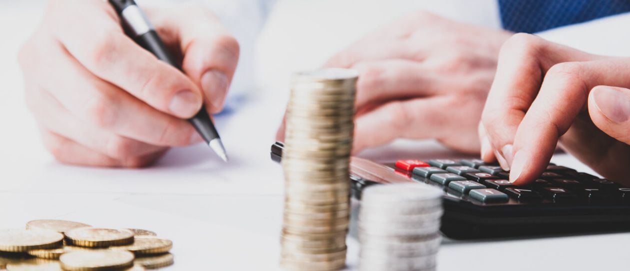 Anwaltskosten Arbeitsrecht 2024: Kosten richtig berechnen & reduzieren